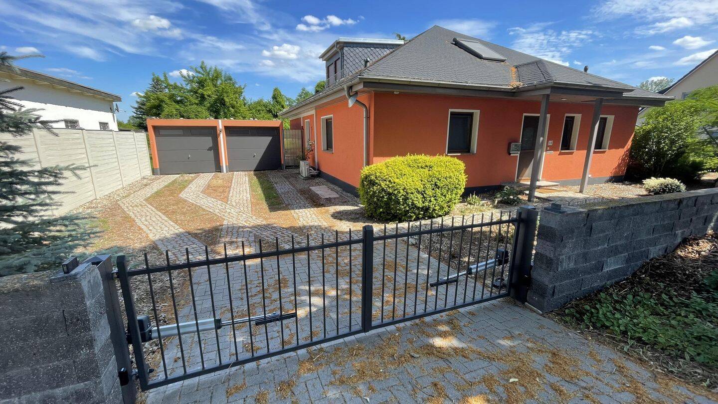 einzugsbereiter Bungalow + Swimmingpool, 6429 Nienburg (Saale)