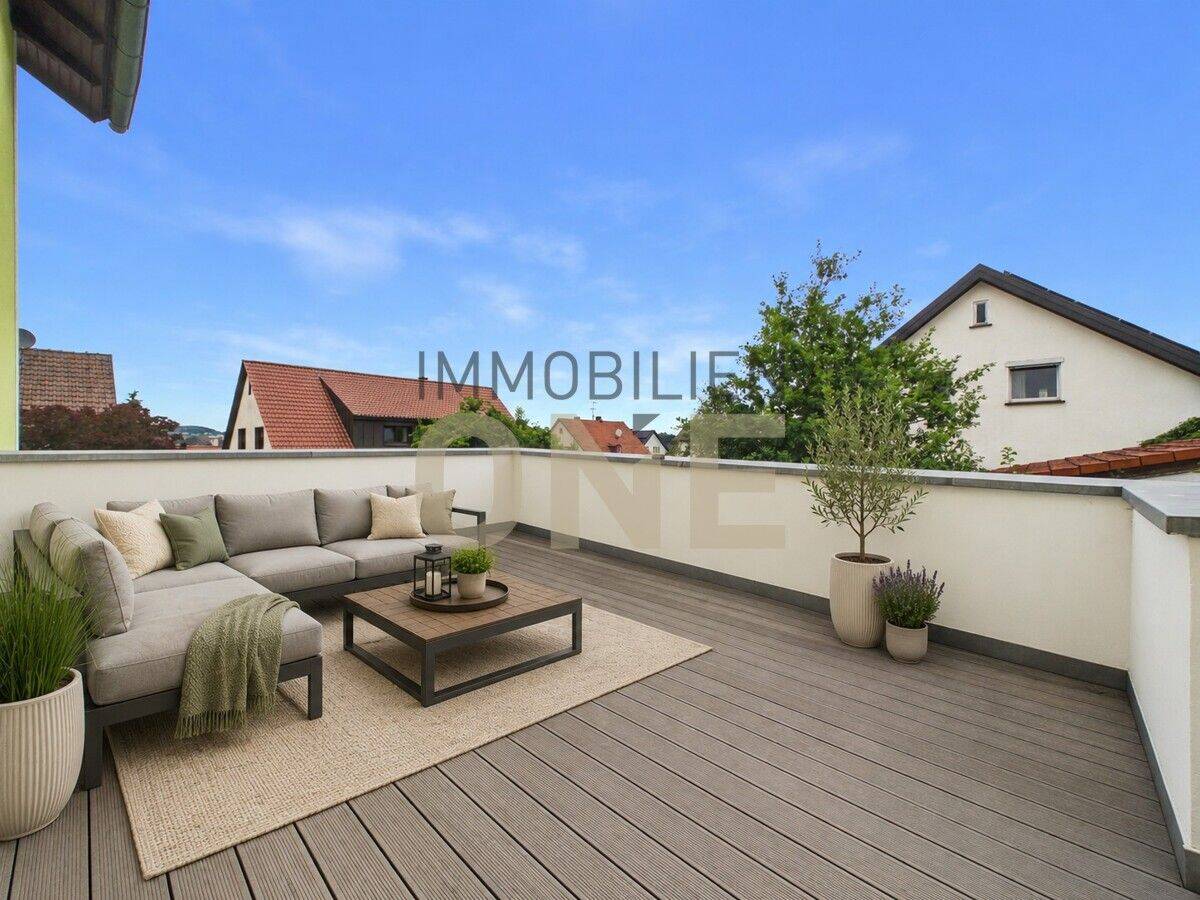 Gepflegtes Mehrfamilienhaus mit drei Wohneinheiten und attraktivem Außenbereich, 92245 Kümmersbruck