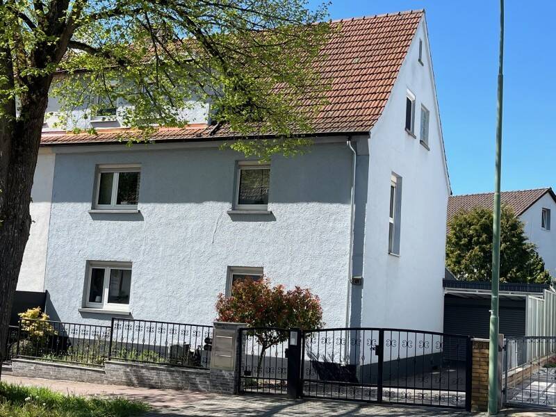 Mehrgenerationenhaus mit 2-3 Wohneinheiten, 61118 Bad Vilbel
