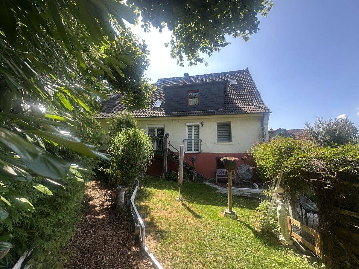 Charmantes Zweifamilienhaus mit Traumgarten und Photovoltaik – vielseitig nutzbar!, 34320 Söhrewald