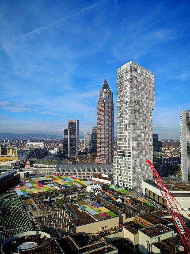 Luxuriöses Wohnen über den Dächern von Frankfurt: Exklusives Apartment im 23. OG des EDEN Tower, 60327 Frankfurt am Main (Gallus Gutleutviertel Westend-Süd)