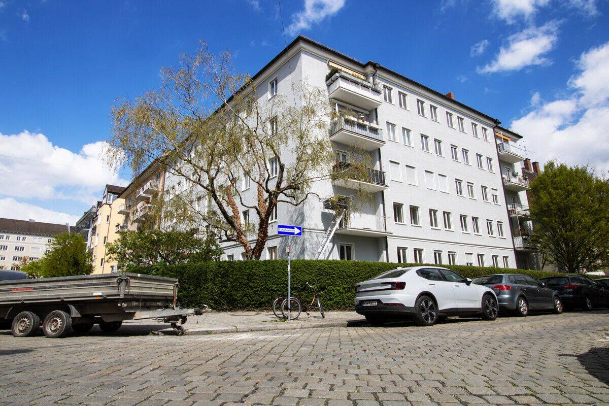 Sonnige 3-Zimmer-Altbauwohnung im Herzen Schwabings!, 80801 München (Schwabing-Freimann Schwabing-West)