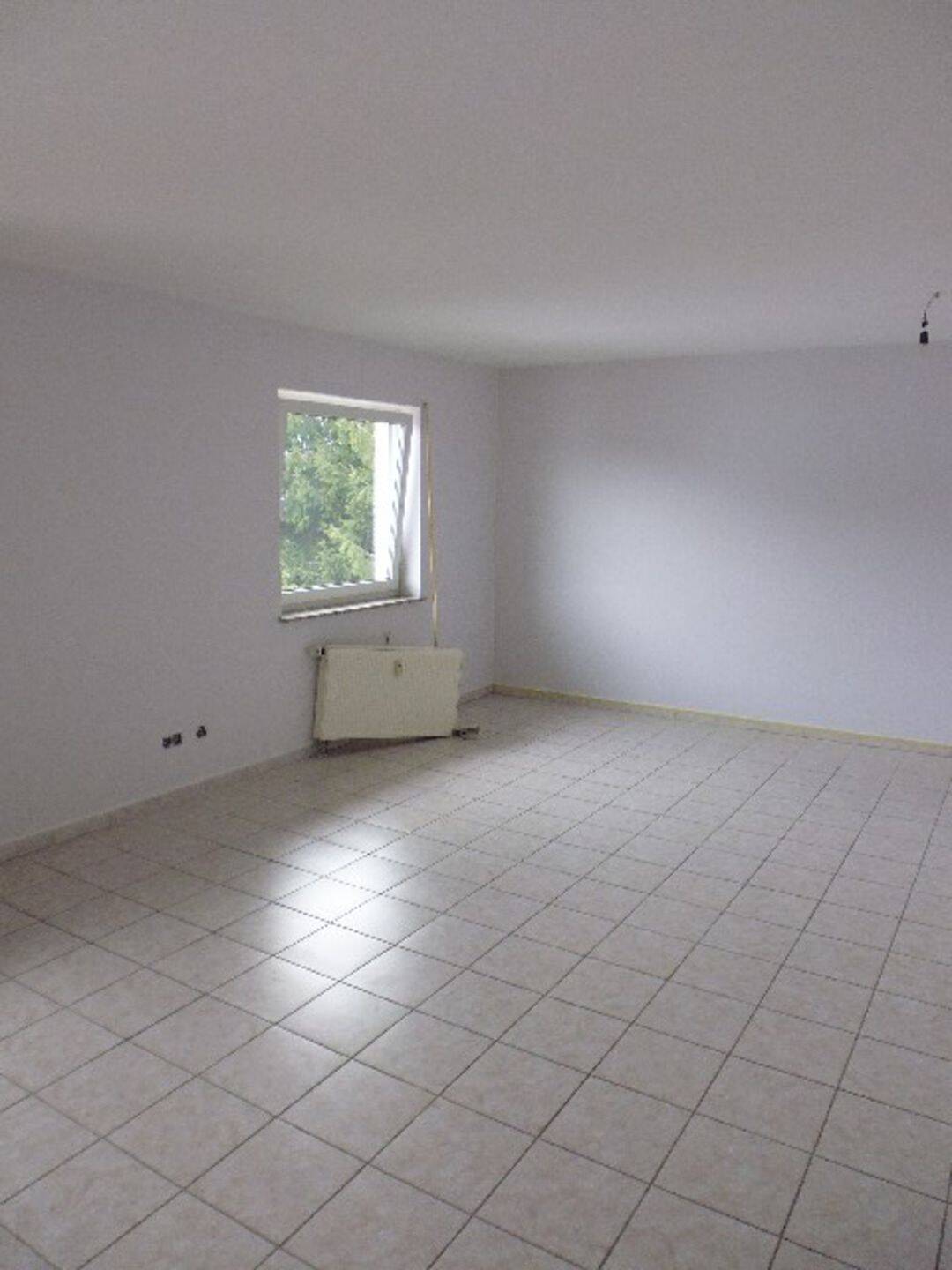 Schicke 2 Zimmer Etagenwohnung in ruhiger Lage – Nähe Selters/Westerwald – neu renoviert!, 56244 Arnshöfen