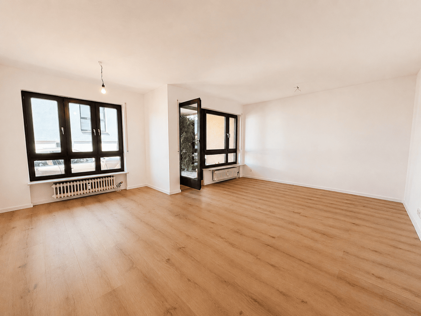 DUVE: PROV.-FREI! – ERSTBEZUG N. KERNSANIERUNG – Attr. 3,5 Zim.-WHG inkl. Terrasse & Stellpl., 71139 Ehningen