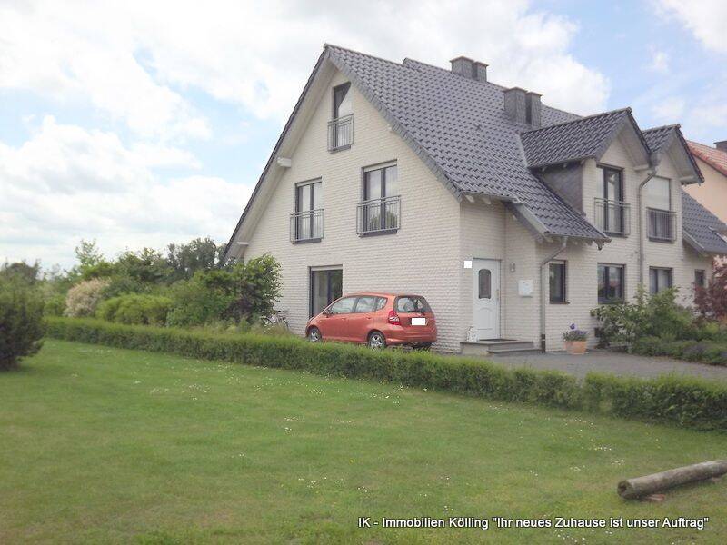 moderne Doppelhaushälfte mit großem Garten auf dem Lande, 59558 Lippstadt