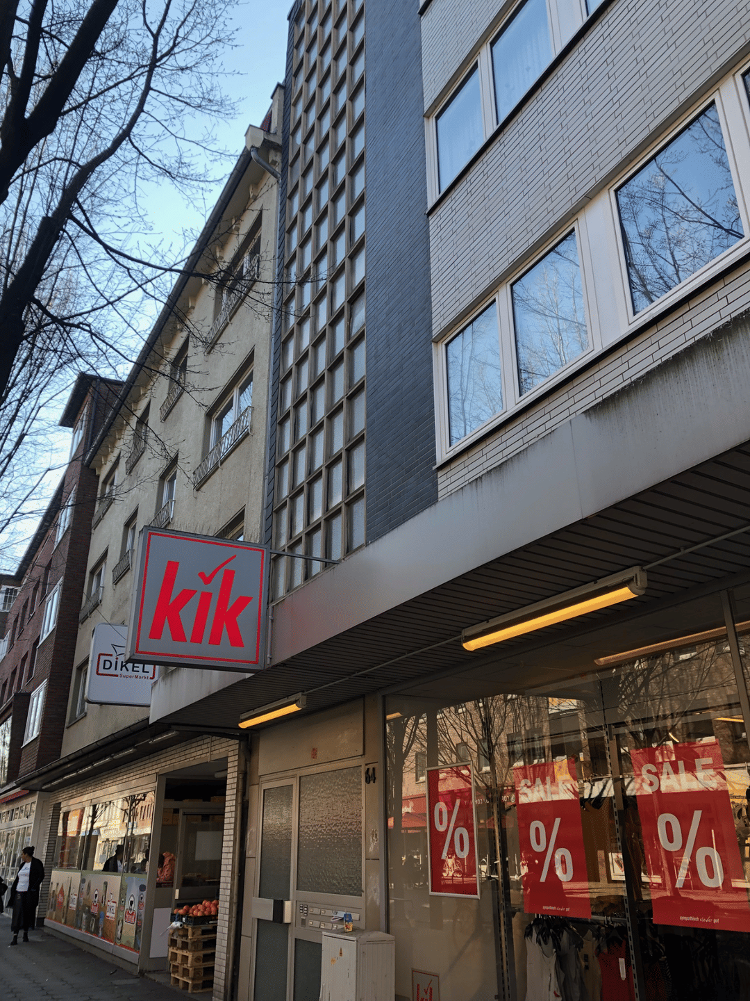 Wunderschöne 3 Zimmerwohnung mit 2 Balkonen !, 47226 Duisburg (Bergheim Hochemmerich Rheinhausen-Mitte)