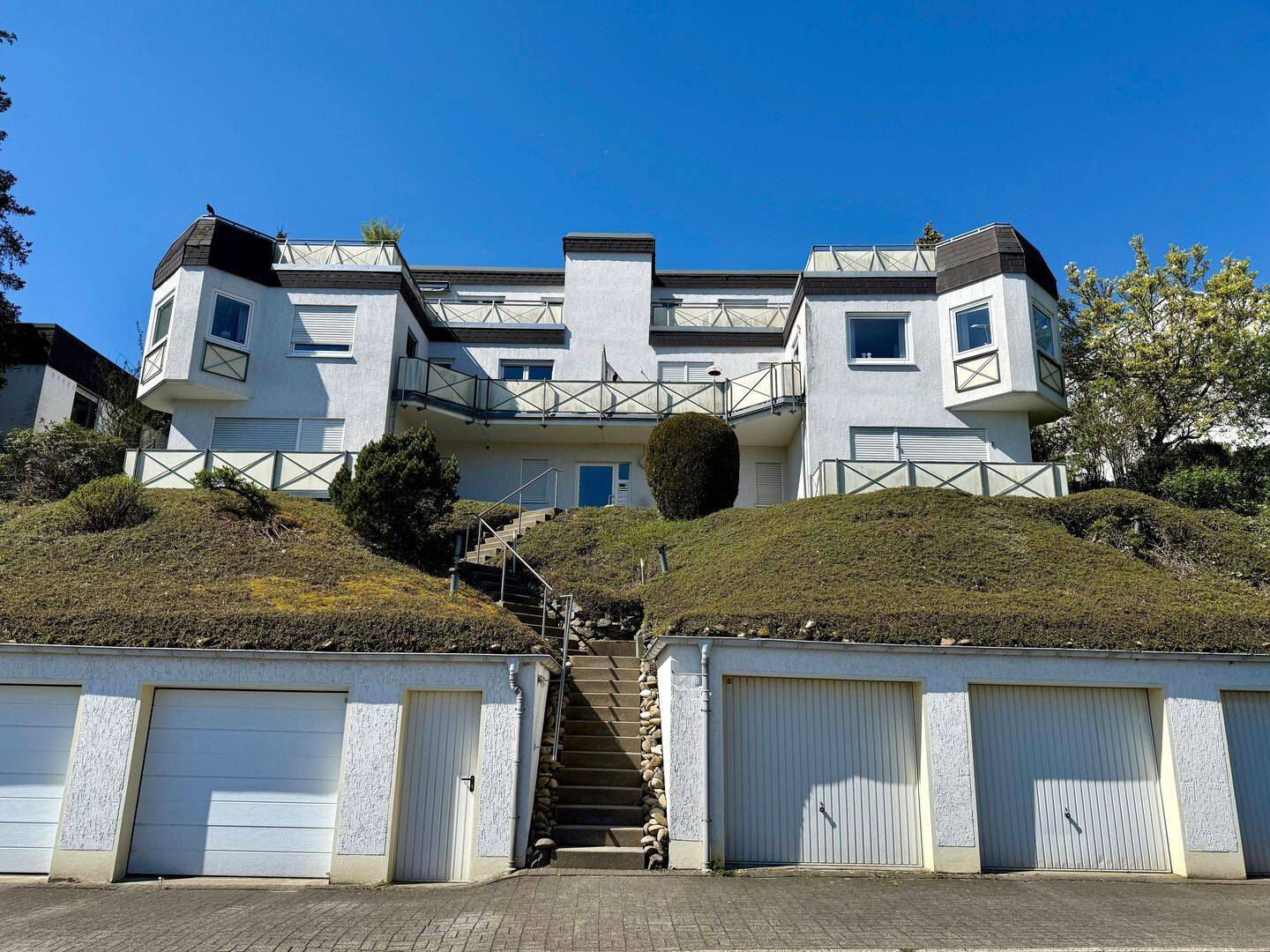 Dachgeschoss-Wohnung mit Garage und Fernblick am Lüdenscheider Oeneking, 58509 Lüdenscheid