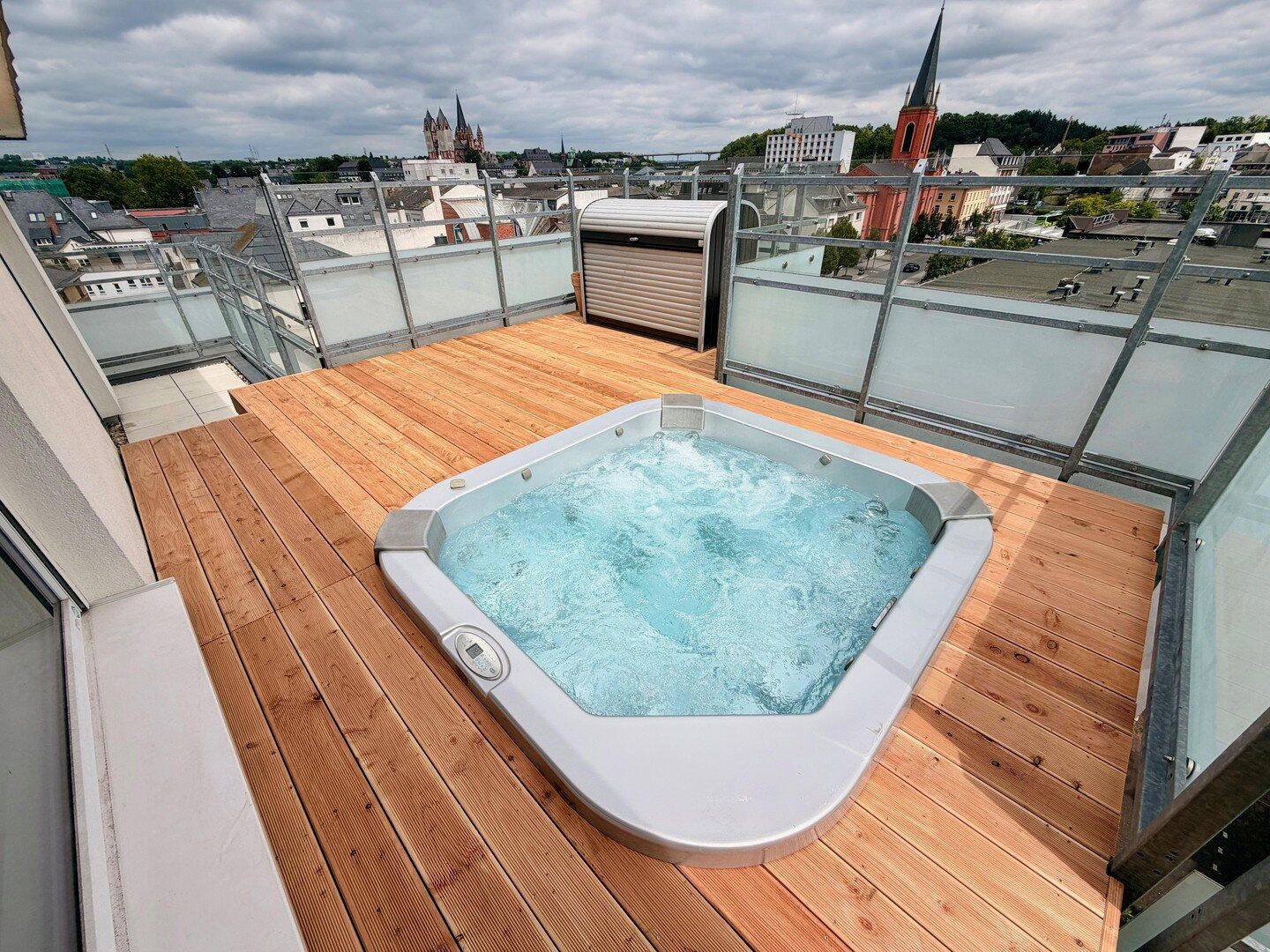 Luxuriöses Maisonette-Penthouse in Limburgs Innenstadt mit Whirlpool und Domblick, 196 m², 65549 Limburg a.d. Lahn