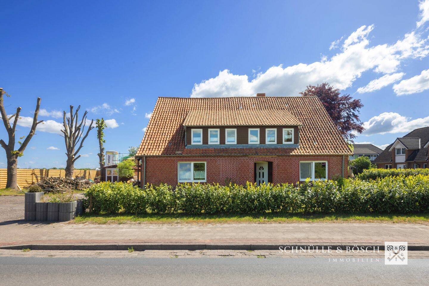 Unvermietetes Mehrfamilienhaus bis zu 3 Wohneinheiten in Hammah, 21714 Hammah