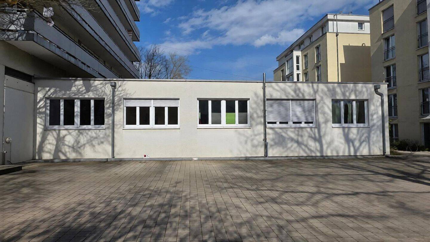 Saniertes 3-Familienhaus am Sommerhofenpark: Top-Rendite & enormes Potenzial!, 71067 Sindelfingen