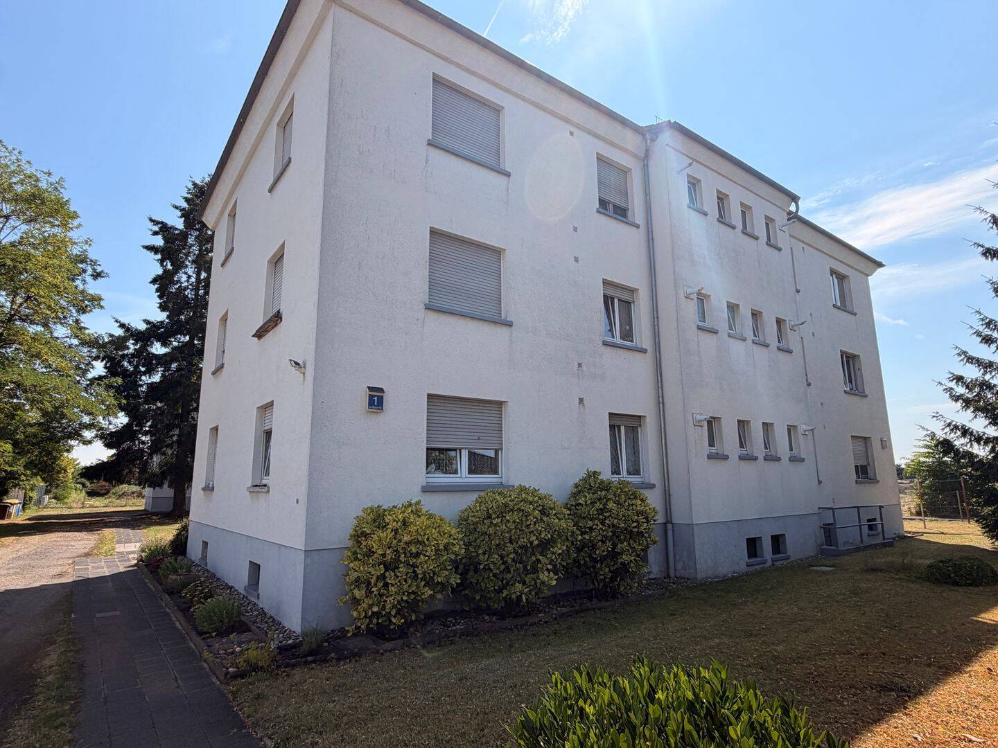 Gut geschnittene und helle 3-Zimmerwohnung in ruhigem Wohnhaus, 63457 Hanau