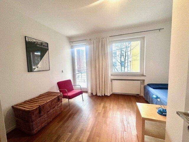 Zeitlose, möblierte Wohnung mit Balkon in der Kölner Südstadt, 50678 Köln (Innenstadt-Süd Altstadt-Süd Neustadt-Süd)