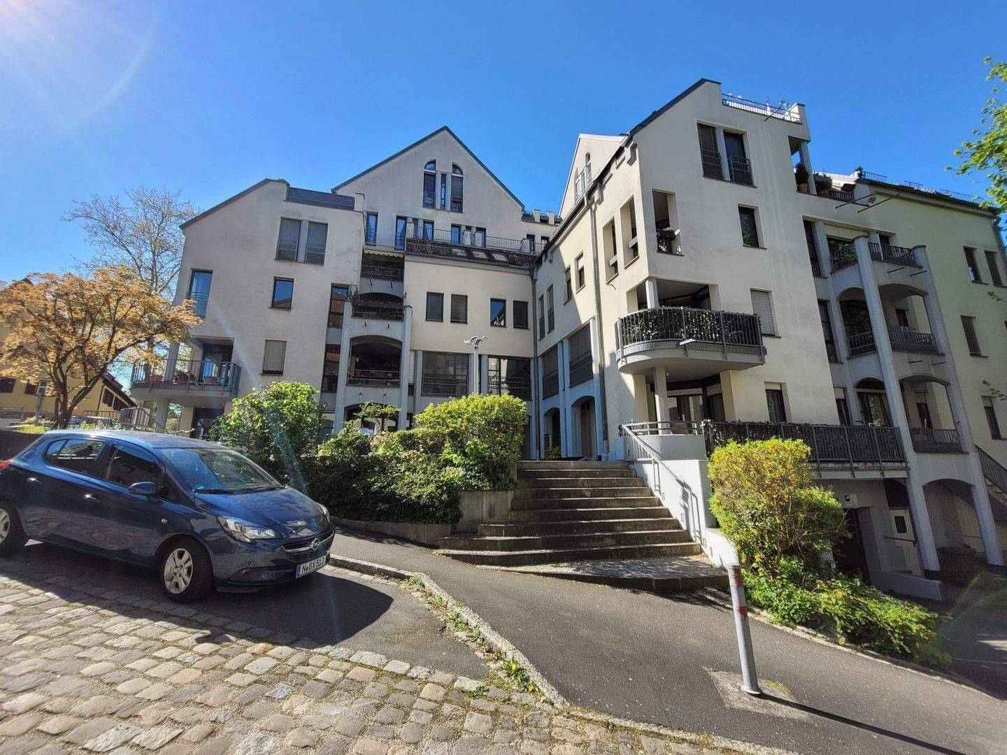 Tolle Dachterrassenwohnung in Stein, 90547 Stein