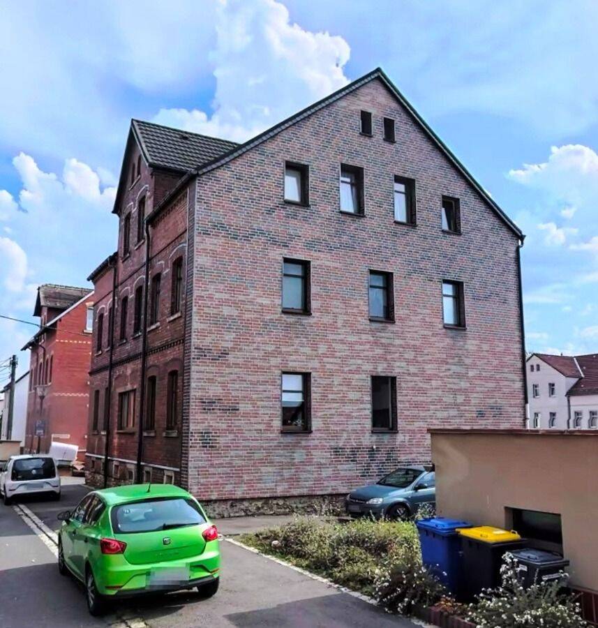 Zur Weiterentwicklung! – Mehrfamilienhaus sucht NEUEN Eigentümer!, 8141 Reinsdorf