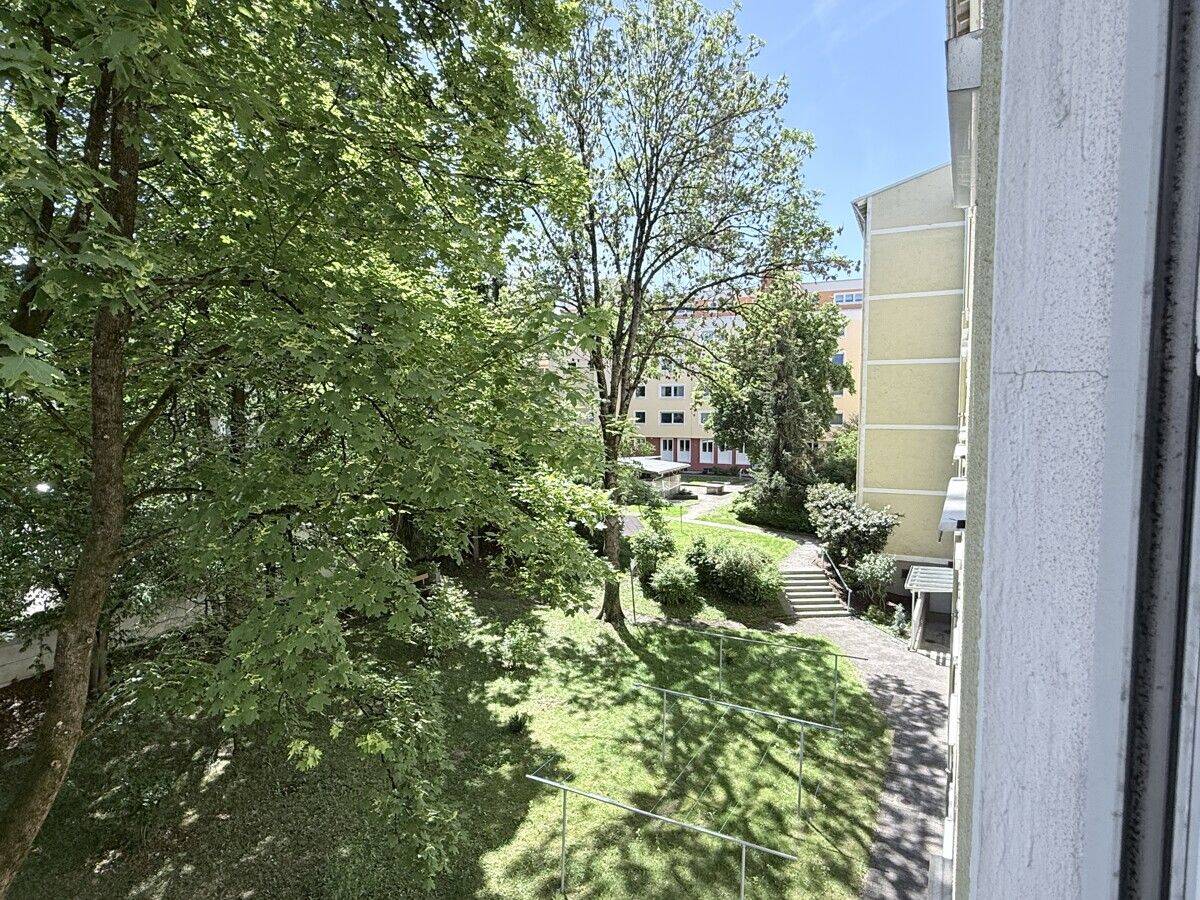 Modern renovierte 2,5-Zimmer-Wohung mit Charme in Neuhausen, 80634 München (Neuhausen-Nymphenburg)