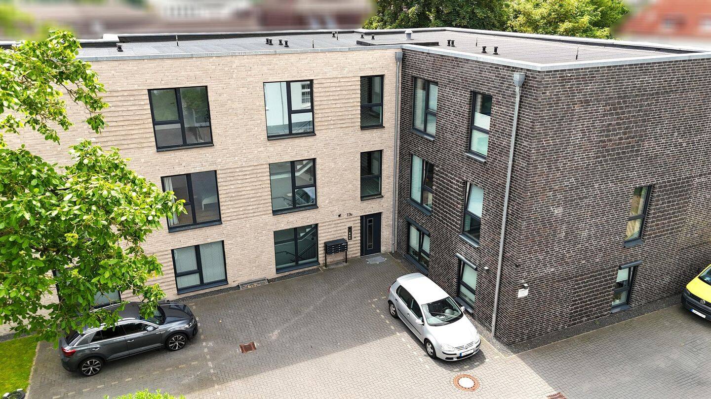 Modernes Wohnen auf höchstem Niveau – Exklusive 4-Zimmer-Eigentumswohnung mit Süd-Balkon!, 24937 Flensburg