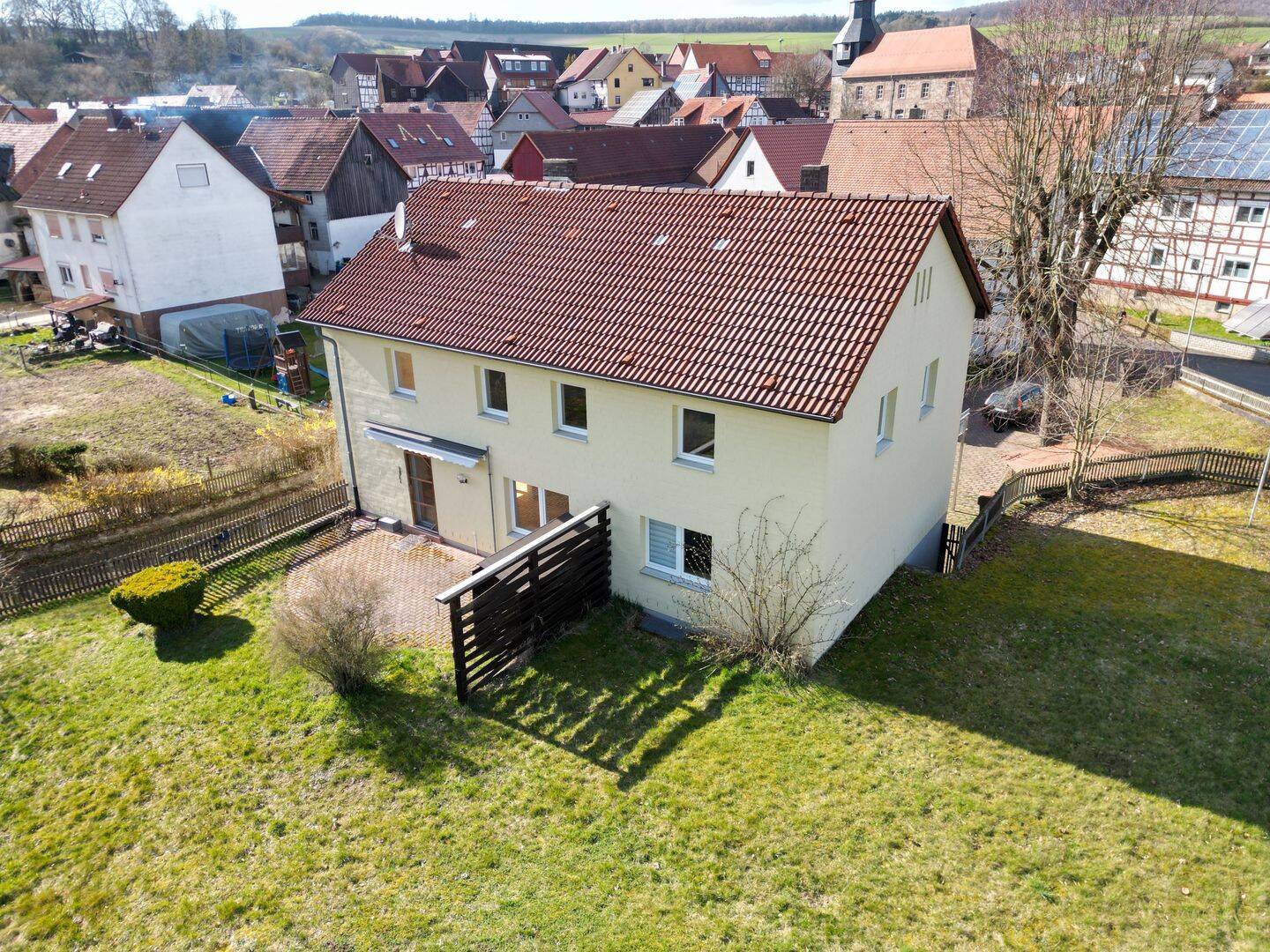 Neuenstein OT! Hier ist Ihre Chance, Wohnhaus, sofort frei und beziehbar!, 36286 Neuenstein