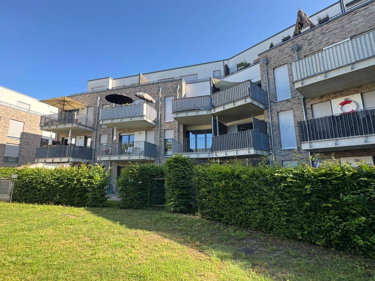 Zur Miete: Moderne, lichtdurchflutete und barrierefreie 3-Zimmer-Wohnung mit Balkon & Tiefgarage, 22175 Hamburg (Wandsbek Bramfeld)