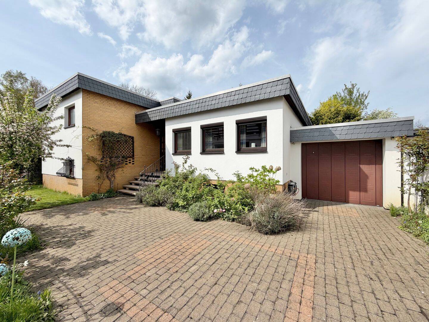 Attraktiver Split-Level-Bungalow in einzigartiger Lage die Natur, Ruhe u. Anbindung vereint, 30823 Garbsen