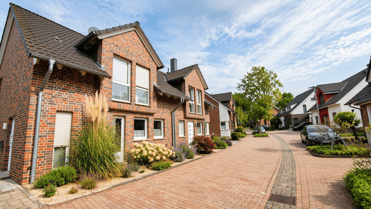 Gepflegte Doppelhaushälfte mit Garten, Garage und moderner Ausstattungen, 46117 Oberhausen