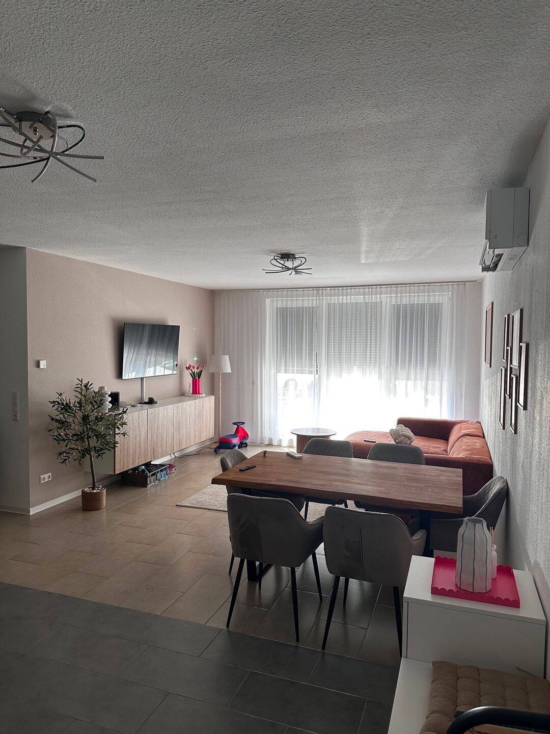 Moderne 3-Zimmer-Erdgeschosswohnung mit gehobener Ausstattung und zwei Stellplätzen, 67227 Frankenthal (Pfalz)