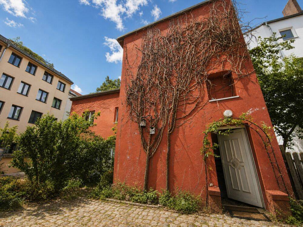 Ein Haus. Drei Einheiten. Eine seltene Gelegenheit. Potsdam-Charlottenhof, 7 Räume, 2 Bäder plus WC, 14471 Potsdam (Brandenburger Vorstadt Potsdam West)