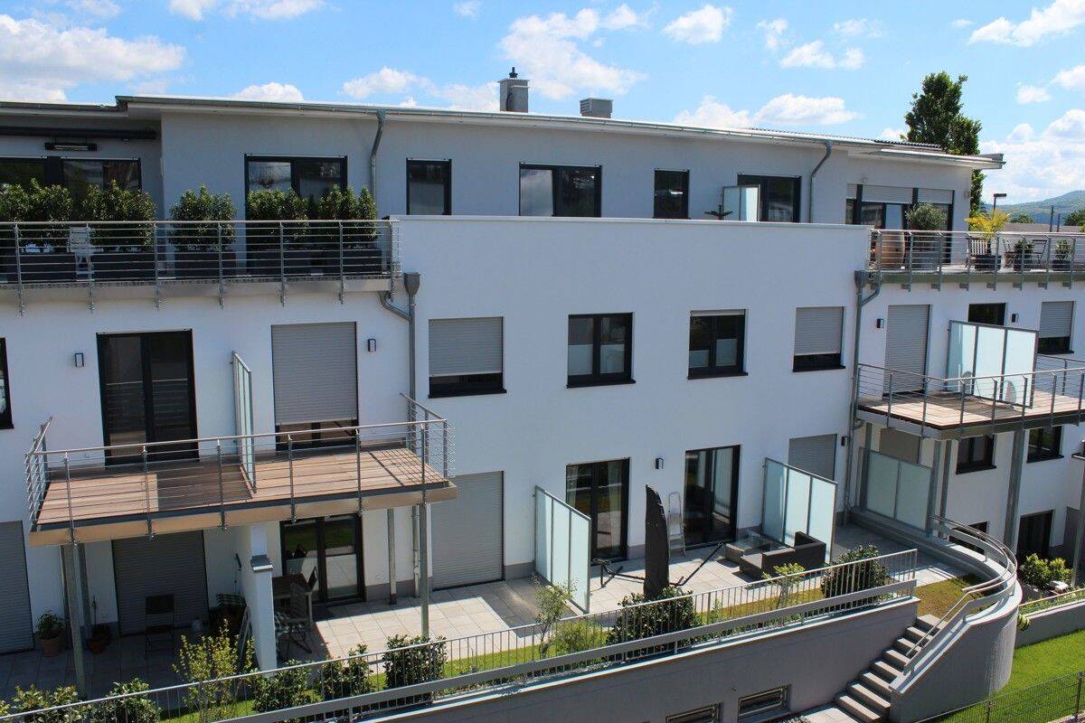 Repräsentative 2 Zimmer Penthousewohnung mit großer Dachterrasse und herrlichem Ausblick!, 53175 Bonn (Bad Godesberg Friesdorf Plittersdorf)