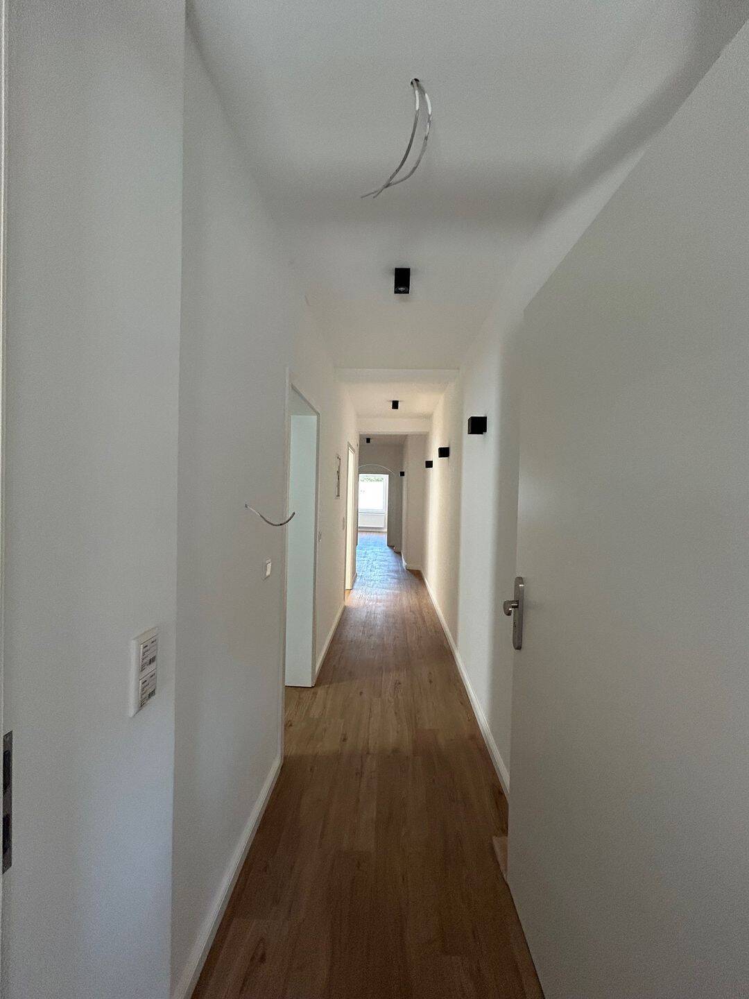Erstbezug nach Sanierung – Stilvolle 3 Zimmer Wohnung mit Blick in den Schlosspark, 32756 Detmold
