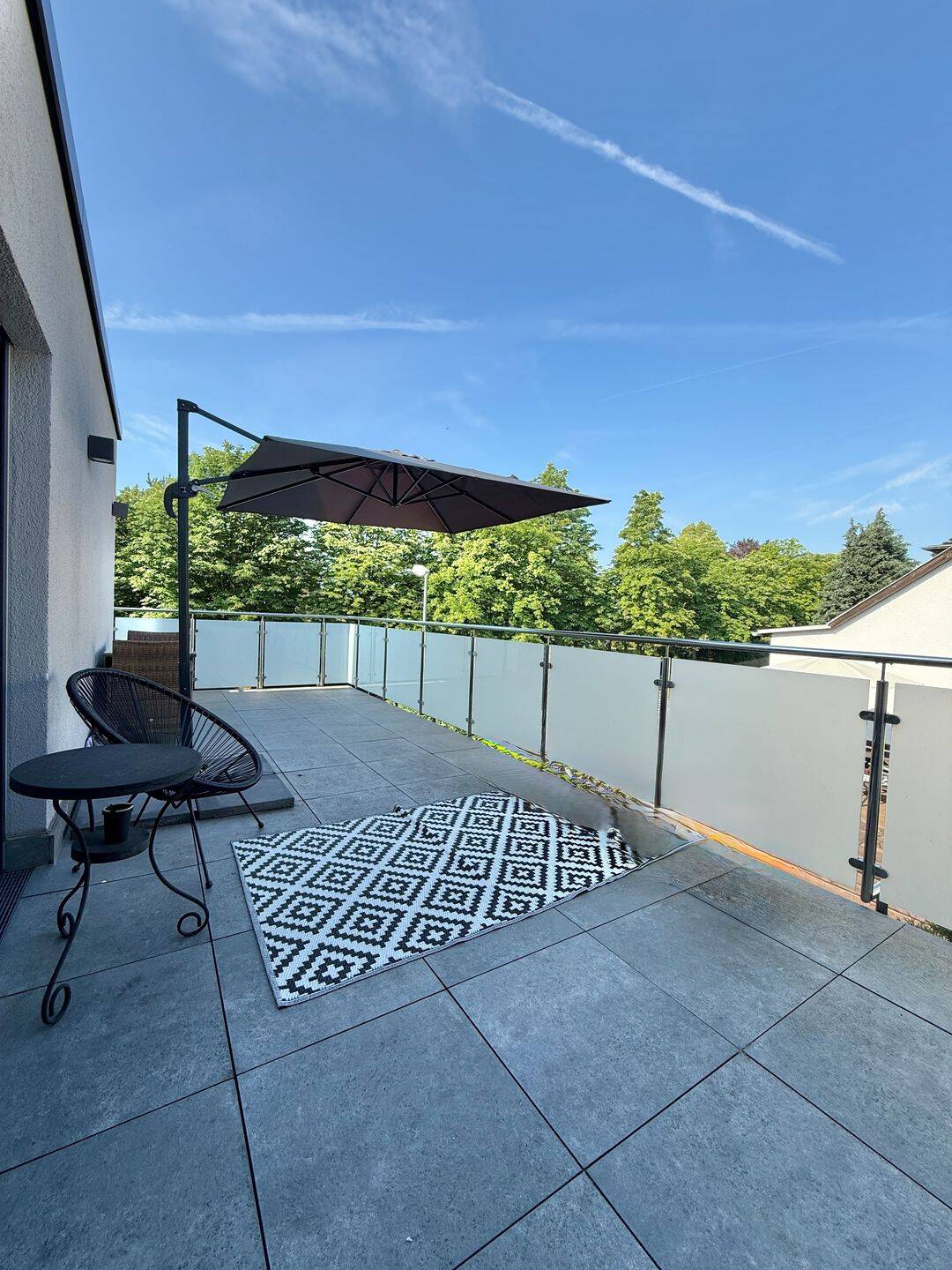 **Neuwertige 3-Zimmer-Penthouse-Wohnung mit EBK und Fahrstuhl in Gelnhausen-Stadt**, 63571 Gelnhausen