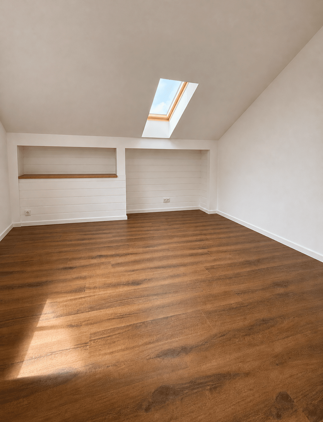 Lichtdurchflutete 2-Zi.-Whg. mit großem Balkon & Stellplatz, 83620 Feldkirchen-Westerham