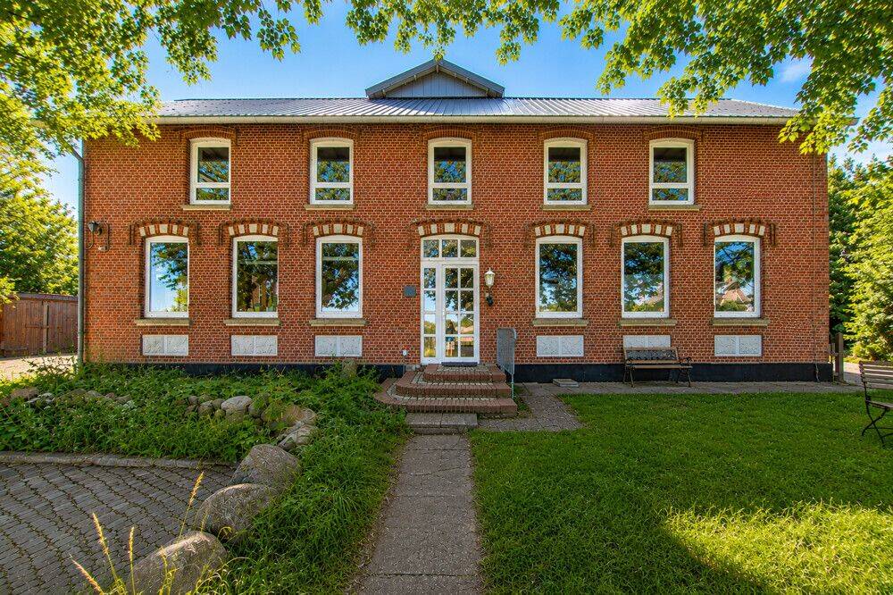 Resthof bei Wilster – Viel Platz für Mensch und Tier, 25554 Neuendorf-Sachsenbande