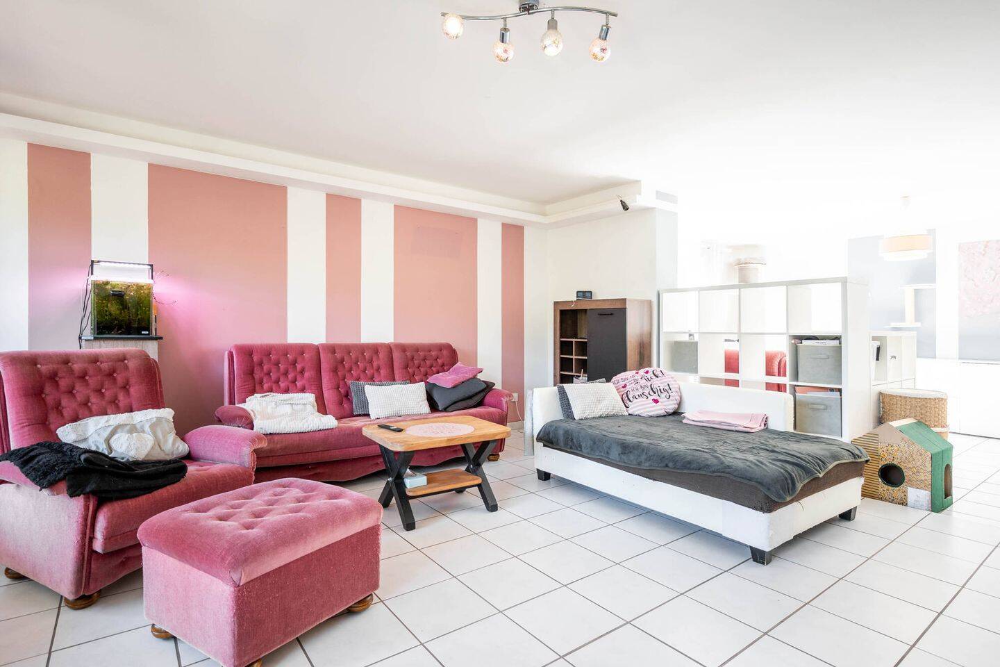 Schicke 2-3 Zimmer Erdgeschosswohnung mit großem Garten und Einbauküche in Oerlinghausen Lipperreihe, 33813 Oerlinghausen
