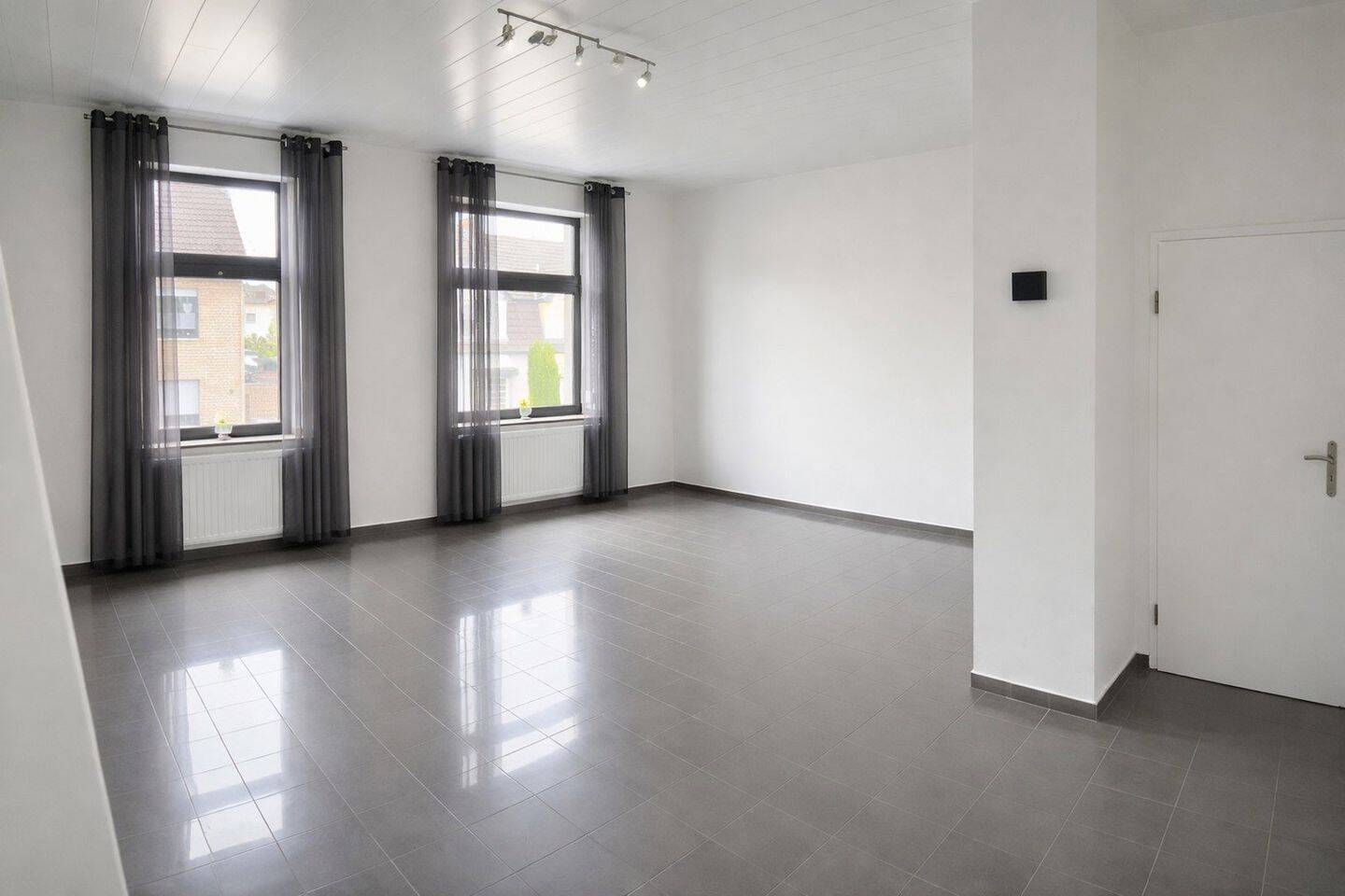 Wohnung mit Kamin & Terrasse, 41065 Mönchengladbach (Hardterbroich Hermges Lürrip Pesch)