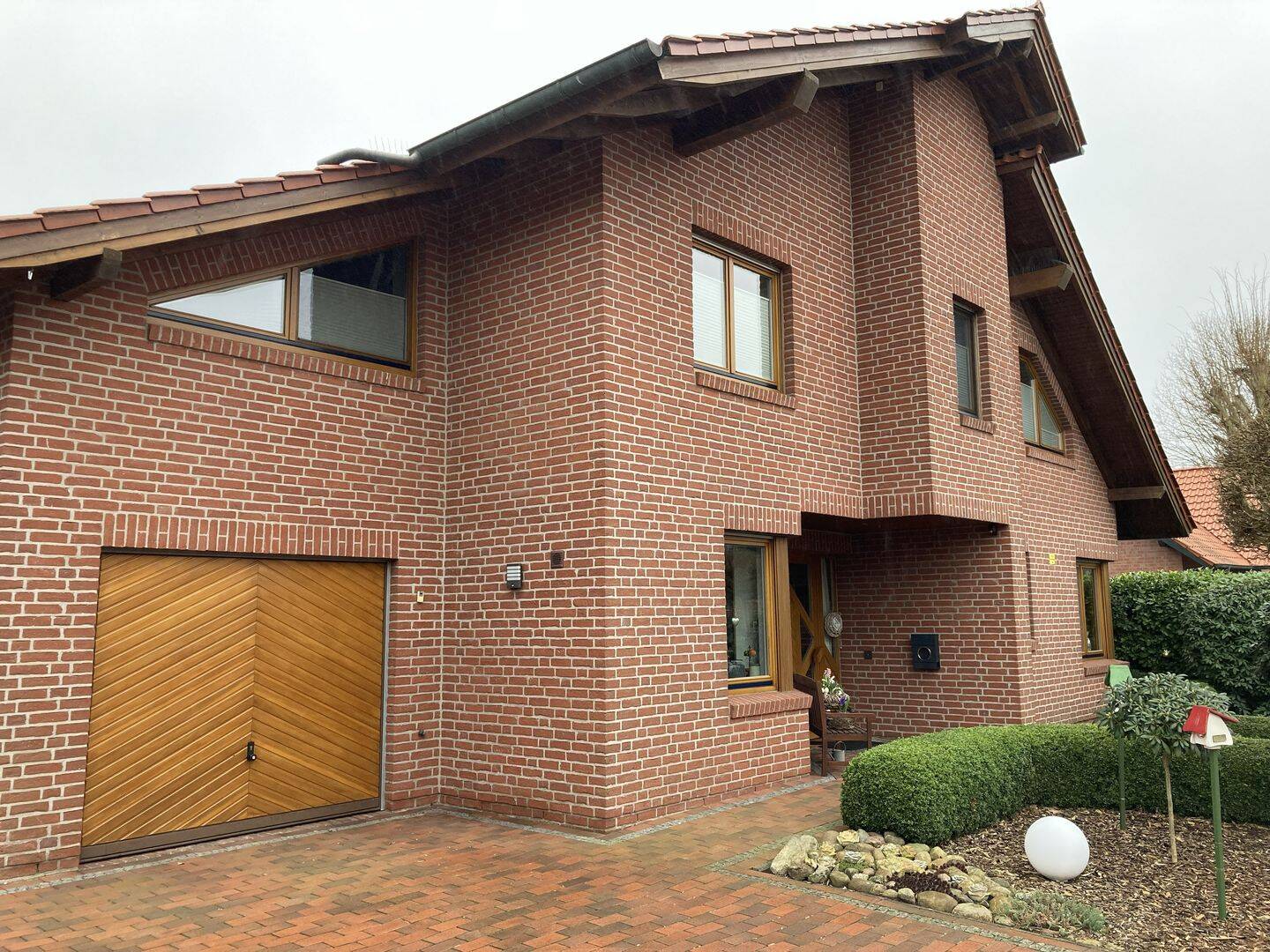 Großzügiges, sehr individuell gestaltetes Wohnhaus-einziehen und wohlfühlen!, 26188 Edewecht