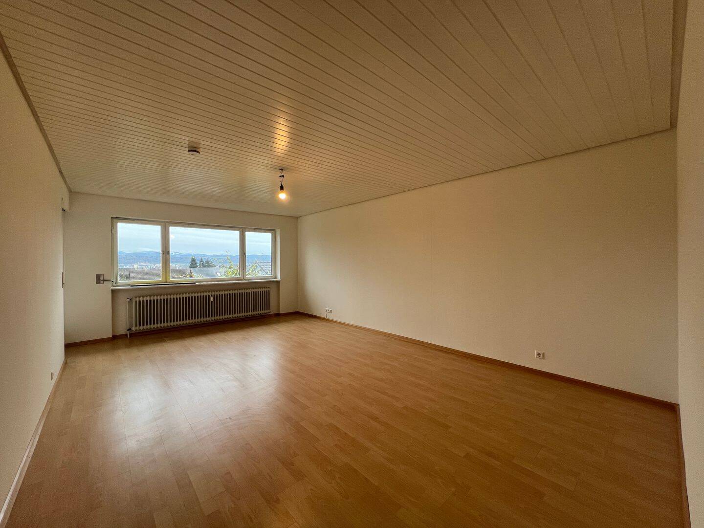 Moderne 2-Zimmer-Wohnung mit Einbauküche und Blick Richtung Schweiz in Rheinfelden-Karsau, 79618 Rheinfelden (Baden)