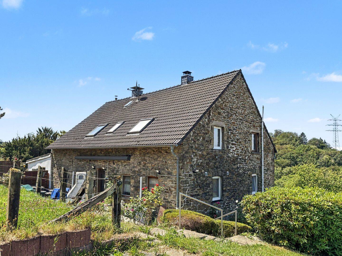 Wohnen, wo andere Erholung suchen! Liebevoll kernsaniertes Bruchsteinhaus in Essen-Kupferdreh, 45257 Essen (Byfang Fischlaken Kupferdreh)
