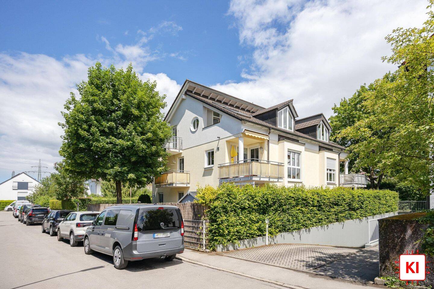 Bezugsfrei, modern, ruhig | 2-Zi-DG-Whg. mit Balkon, Loggia, Tageslichtbad und TG-Einzelstellplatz, 80999 München (Allach-Untermenzing)