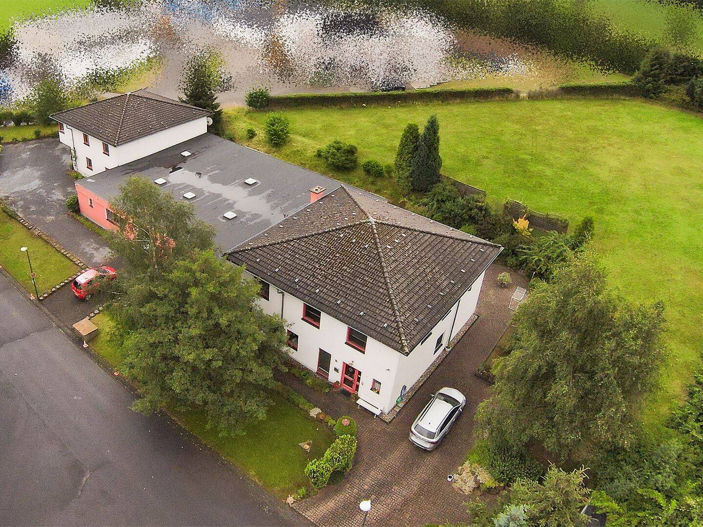 Firmensitz Wohnen+Arbeiten Einfamilienhaus 220 m² +2 Nebengebäude Gewerbe 750 m² Grundstück 5049 m², 42477 Radevormwald