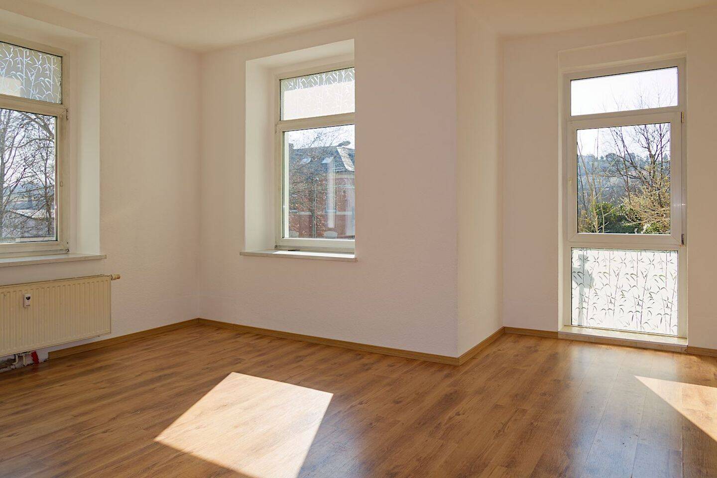 Frisch renovierte 4-Zimmerwohnung mit Terrasse, 7973 Greiz