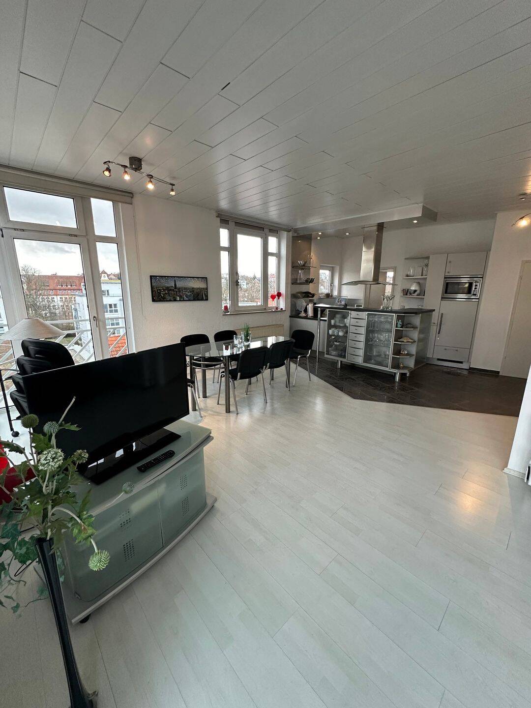 Helle lichtdurchflutete 2 Zi.-Wohnung in Bestlage von Aalen, 73430 Aalen