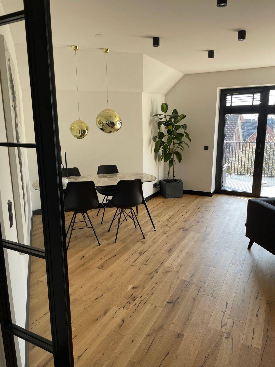 Außergewöhnliche 3-Zimmer-Dachgeschosswohnung mit Balkon zum 01.10.26, 21502 Geesthacht