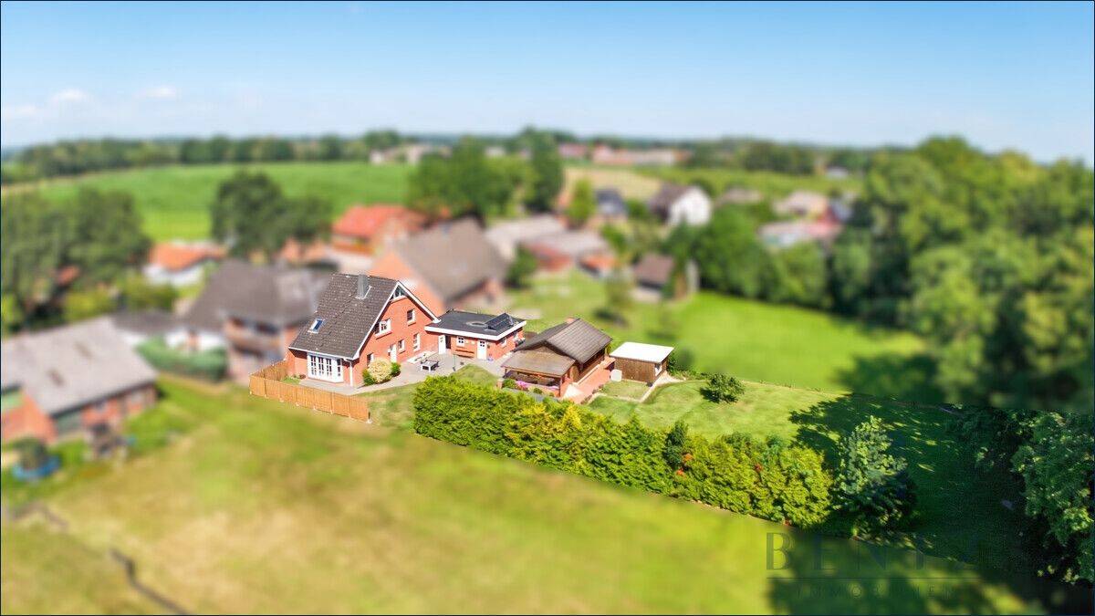 Ihr Zuhause auf tollem Südgrundstück. Großzügig, renoviert und einzugsbereit., 27624 Geestland