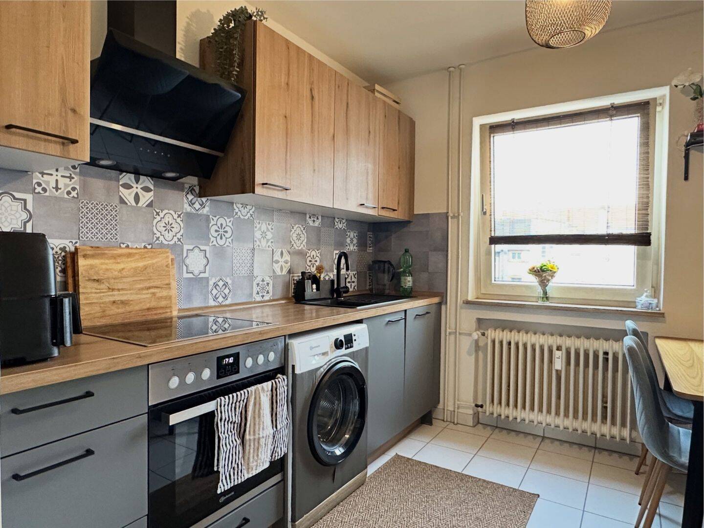 Dammstraße: Geniale, helle Wohnung mit kleiner Wohnküche und Tageslichtbad, 68169 Mannheim (Friesenheimer Insel Industriehafen Neckarstadt)