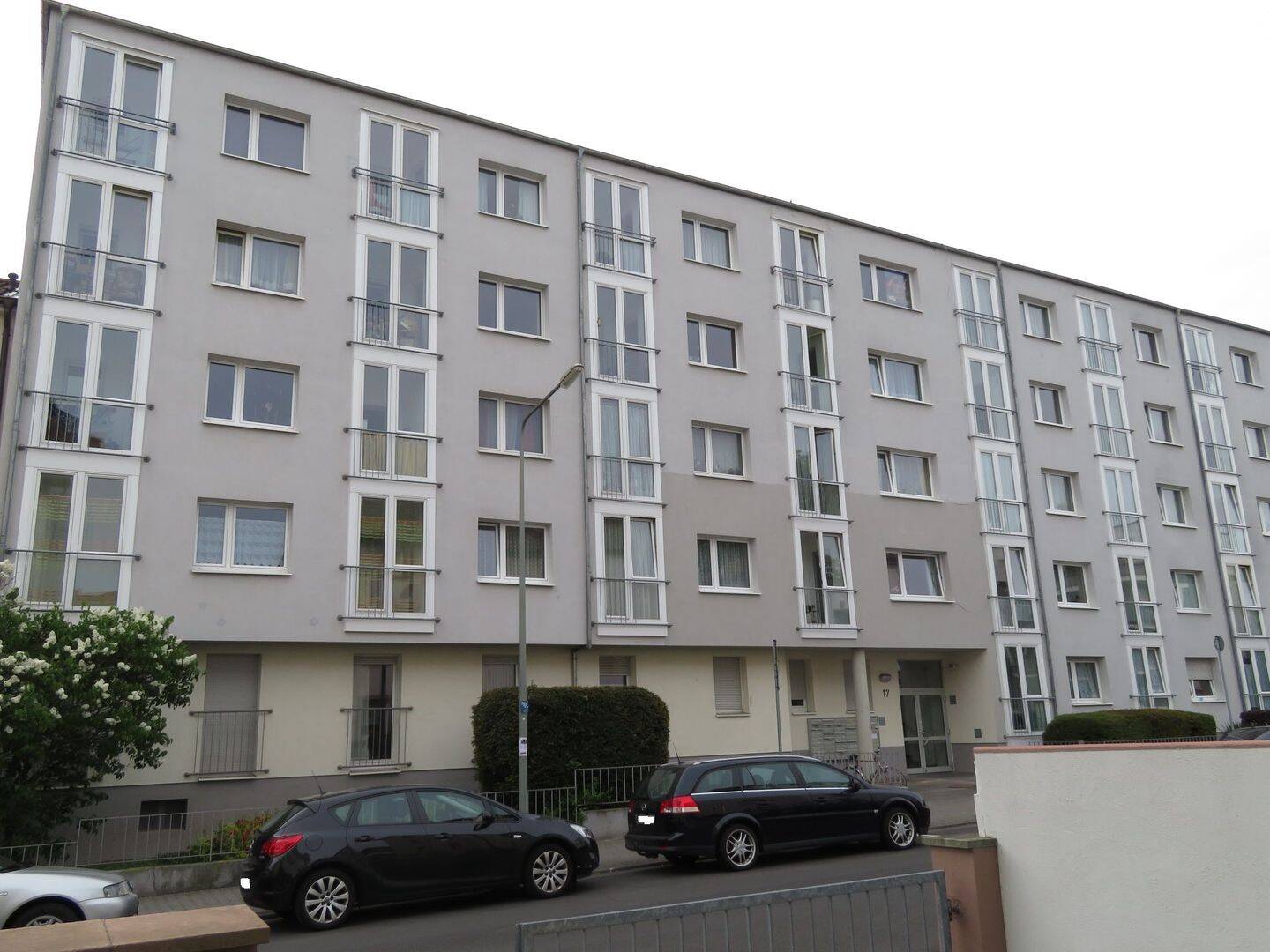 1,5 Zimmer Wohnung in Seniorenwohnanlage ab 60 Jahren, 60435 Frankfurt am Main