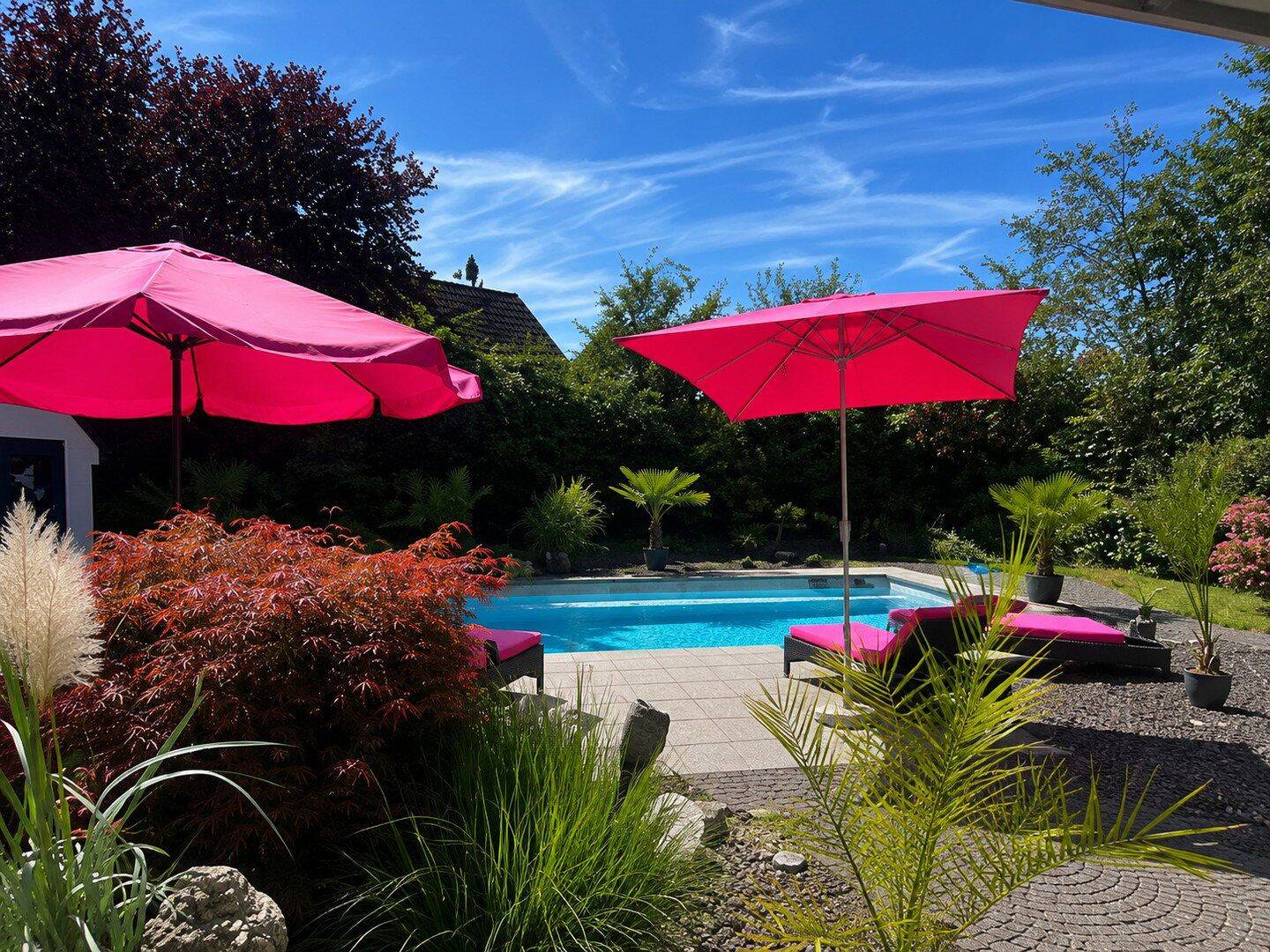 Exklusives Einfamilienhaus mit Pool auf 2.002 m² Grundstück Nähe Trier, 54317 Thomm