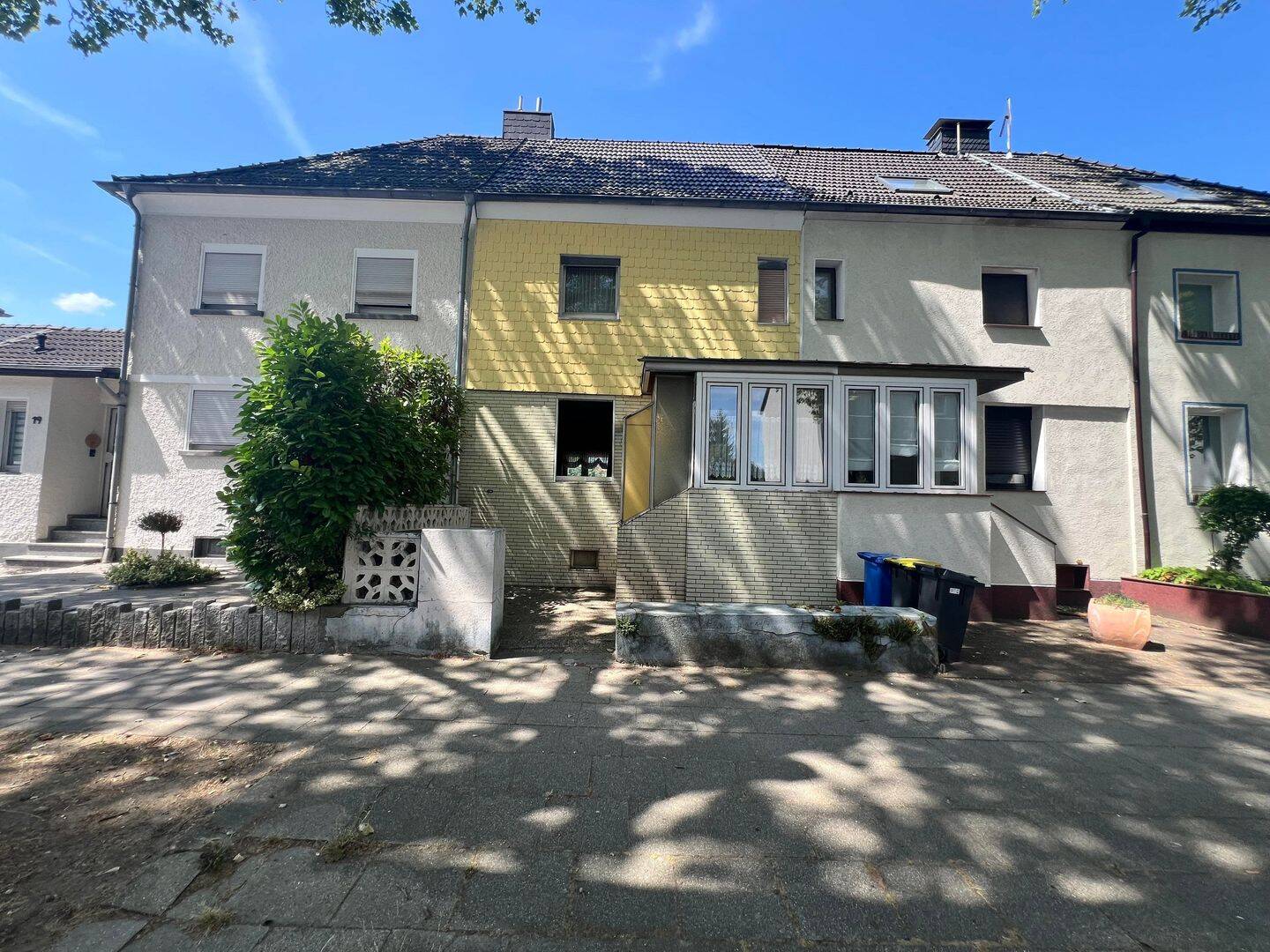 Handwerker sind hier richtig – kernsanierungsbedürftiges Haus sucht neue Eigentümer, 45309 Essen (Kray Schonnebeck)