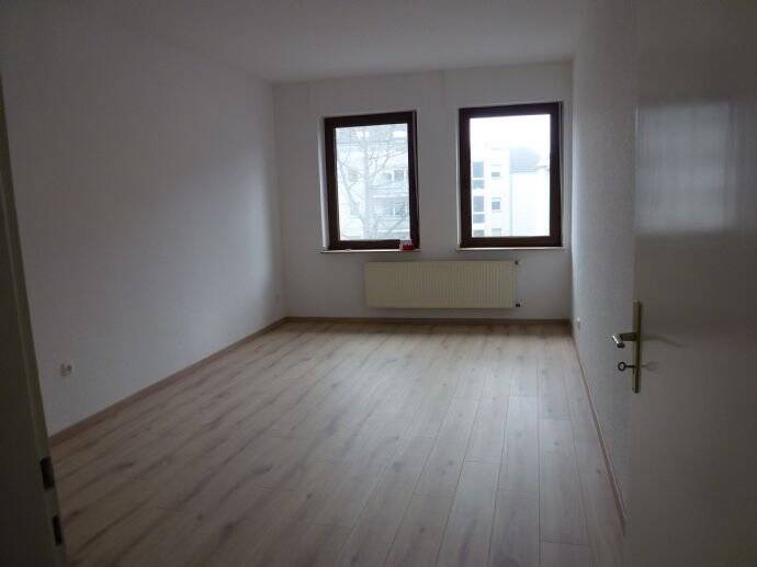 Anschauen und verlieben! 2-Zimmer-Wohnung und Bad mit Wanne, 52428 Jülich