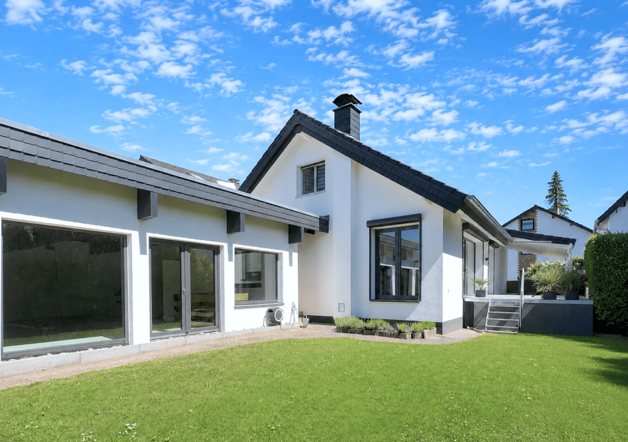 Provisionsfrei* Modernes Einfamilienhaus – Anbau, Kamin, Sonnenterrasse 260m² Wohnflächenpotenzial, 64354 Reinheim