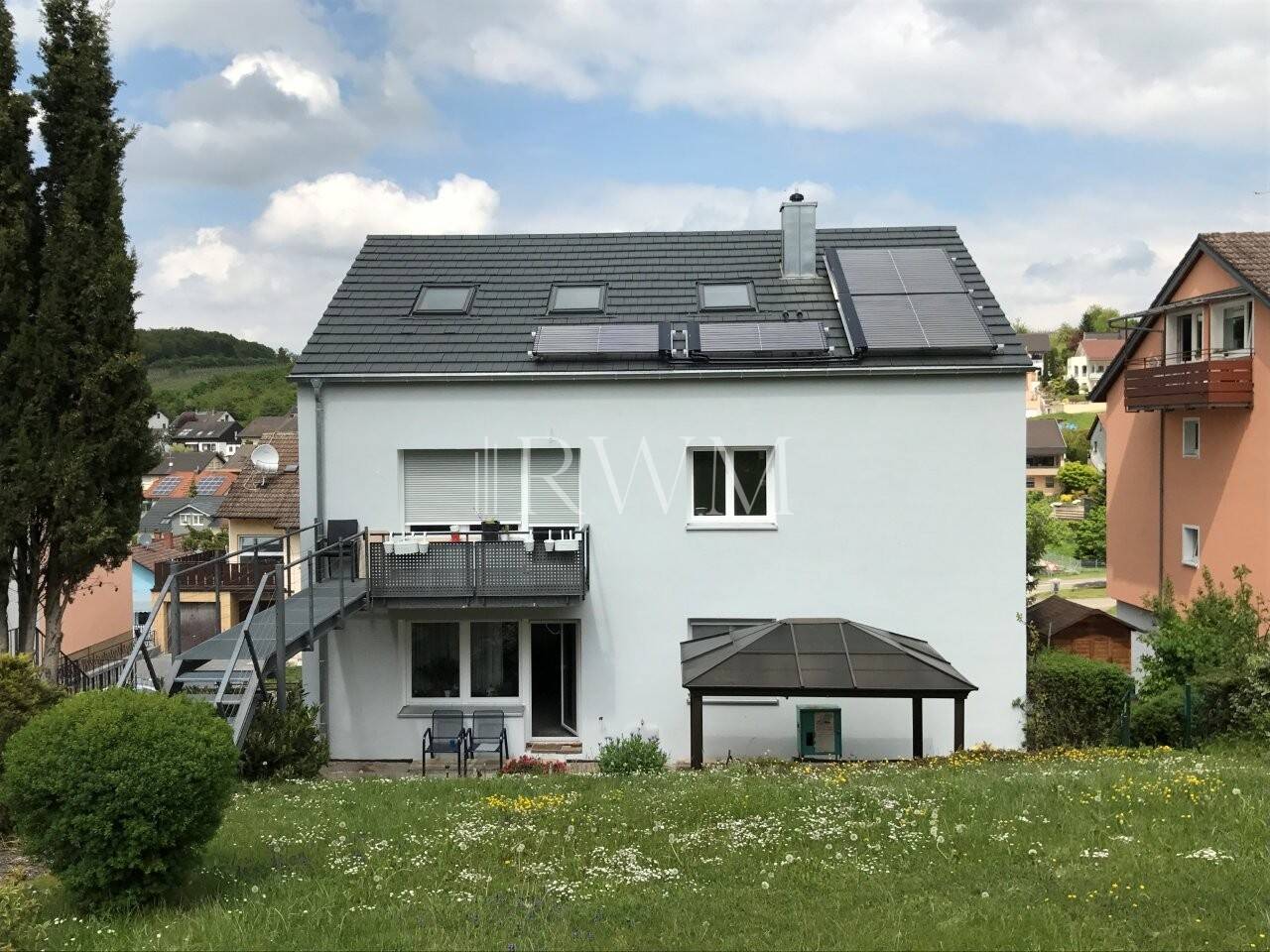 Attraktives, saniertes Mehrfamilienhaus mit 4 Einheiten im Einzugsgebiet von Pforzheim, 75239 Eisingen