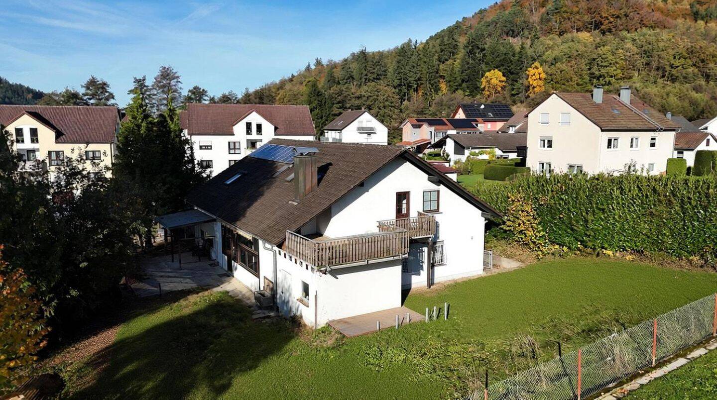 Großzügiges, schönes Haus mit Garten * in Lahr, 77933 Lahr/Schwarzwald